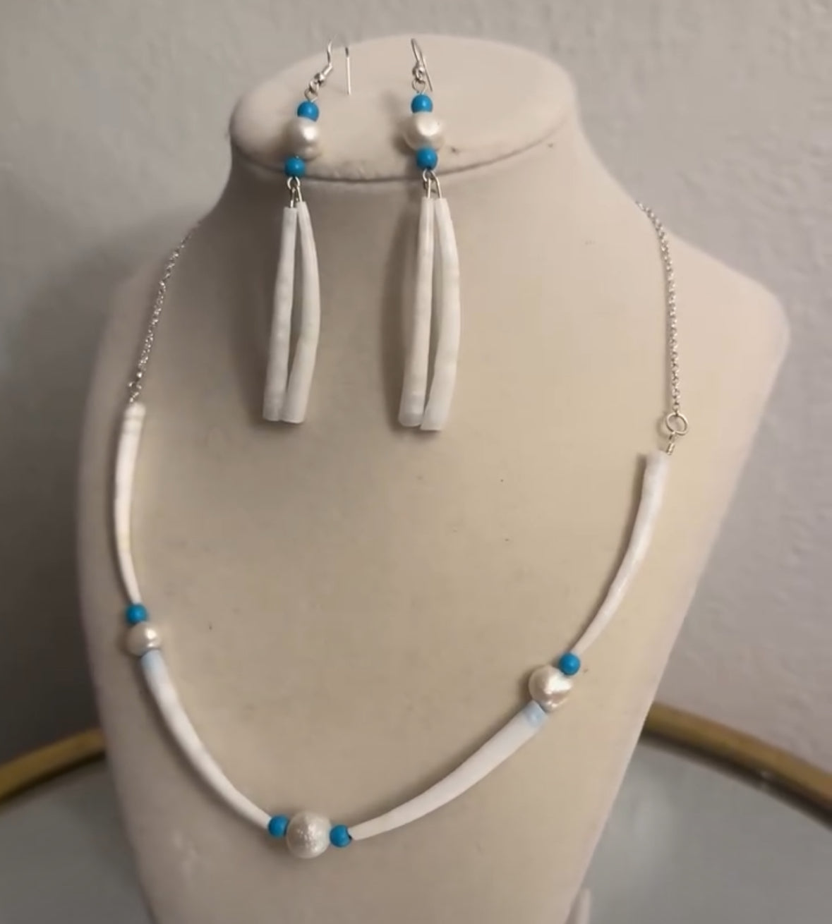 Turquoise bead dentalium set